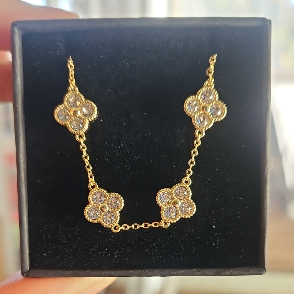 Elegant Gold and Silver Floral Bracelet